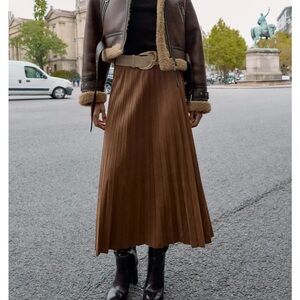 Suede effect Brown Pleated Skirt